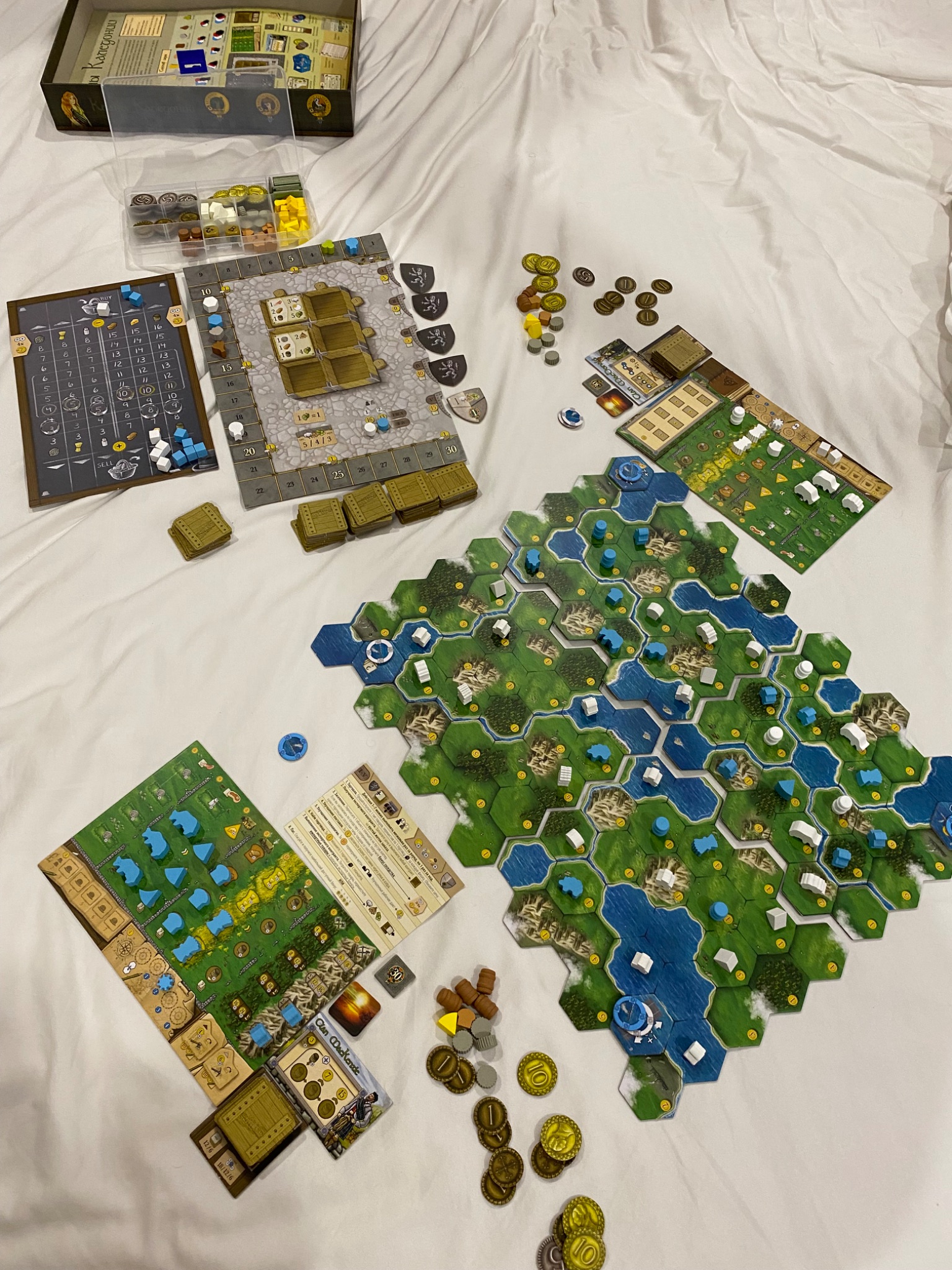 Clans of Caledonia photo
