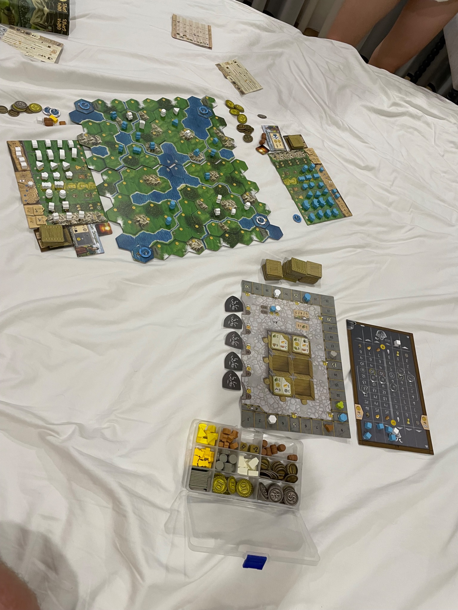 Clans of Caledonia photo