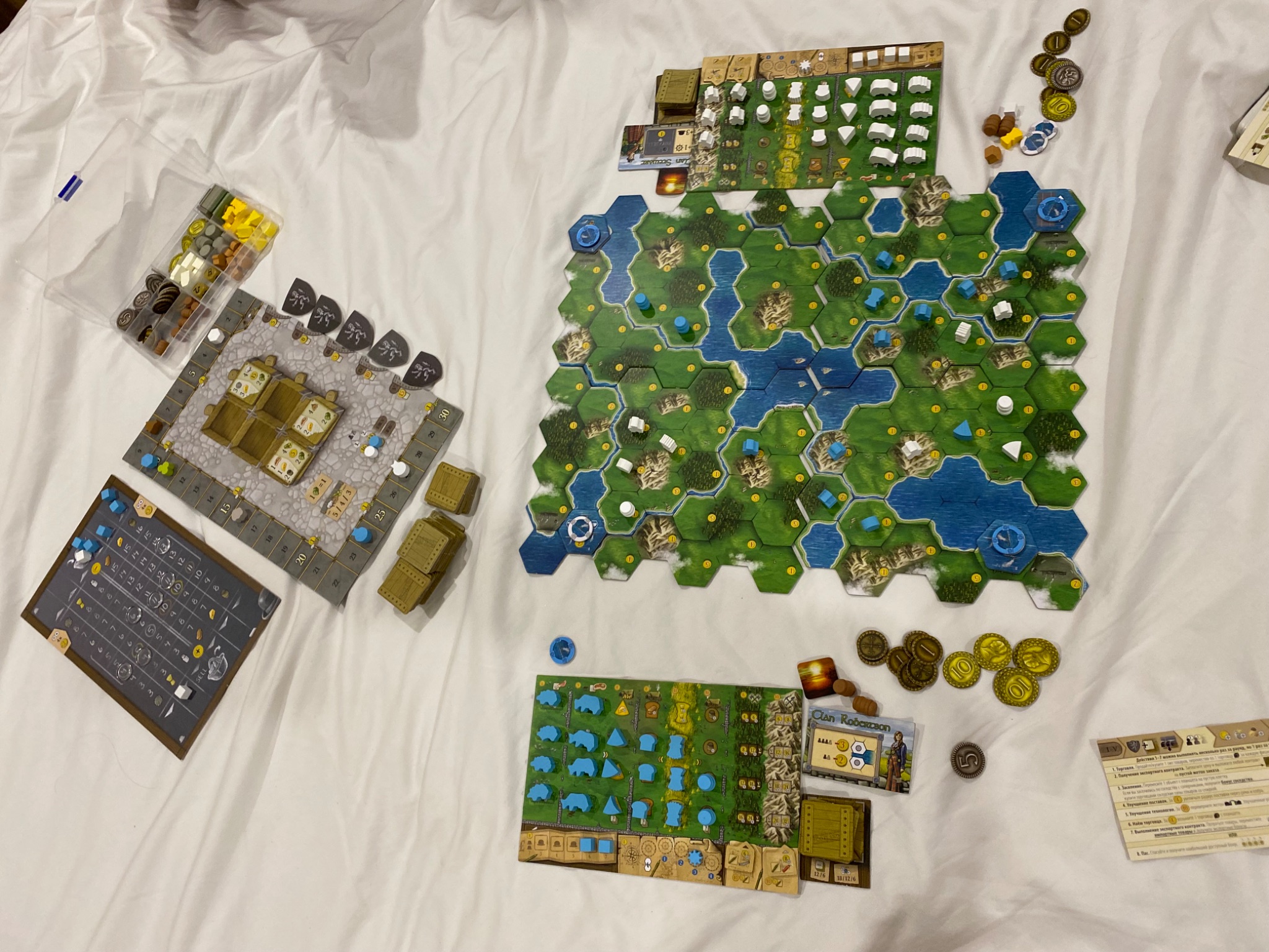 Clans of Caledonia photo